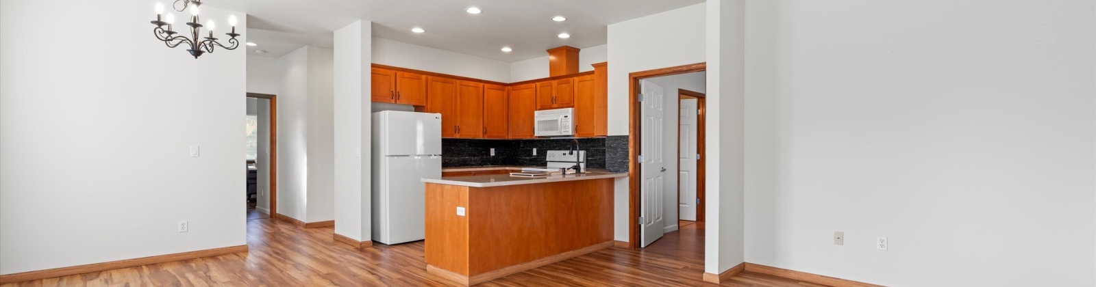 Florida St., Kennewick, Washington 99336, 2 Bedrooms Bedrooms, 0 ,2 BathroomsBathrooms,Houses,For Sale,Florida St.,0,288441