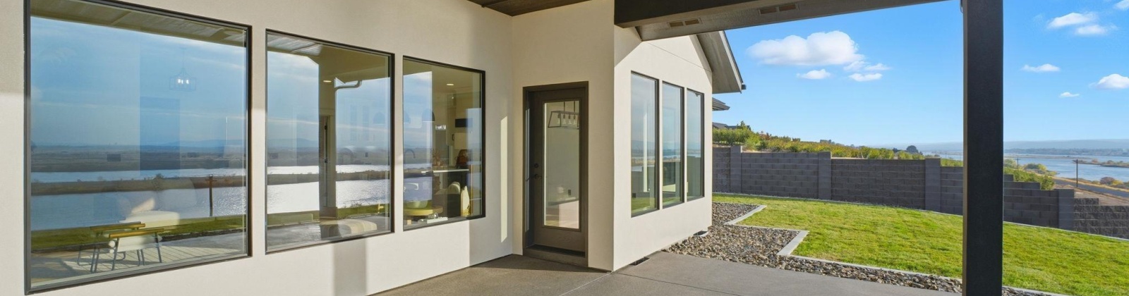 Columbia Bluff Ln, Pasco, Washington 99301, 4 Bedrooms Bedrooms, 0 ,2 BathroomsBathrooms,Houses,For Sale,Columbia Bluff Ln,0,288438