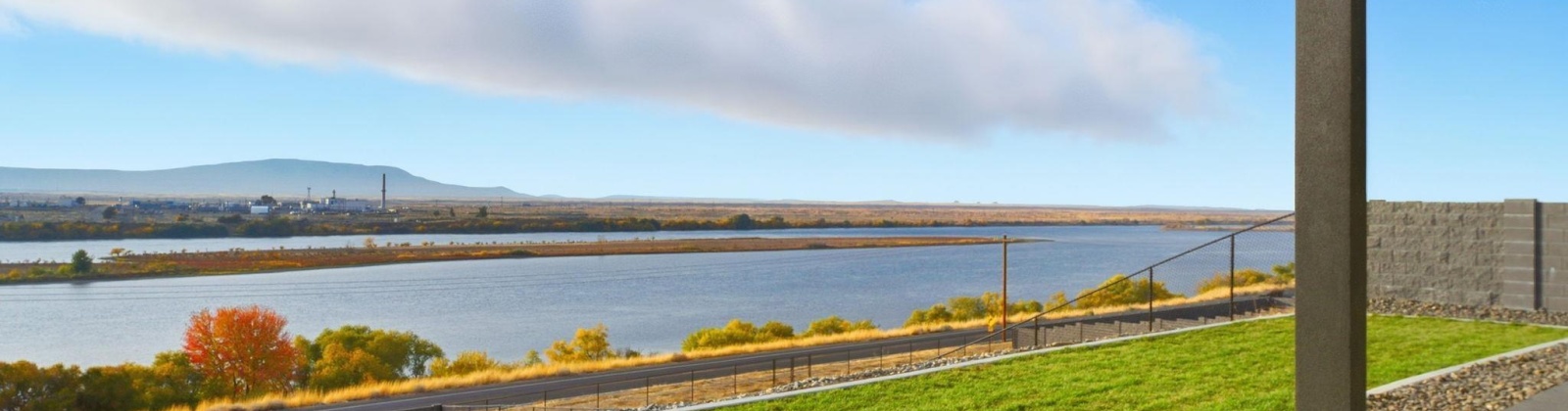 Columbia Bluff Ln, Pasco, Washington 99301, 4 Bedrooms Bedrooms, 0 ,2 BathroomsBathrooms,Houses,For Sale,Columbia Bluff Ln,0,288438