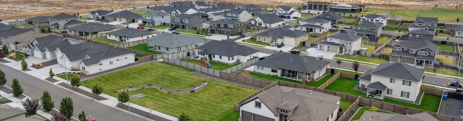 Barbera St, Richland, Washington 99352, 4 Bedrooms Bedrooms, 0 ,3 BathroomsBathrooms,Houses,For Sale,Barbera St,0,288452