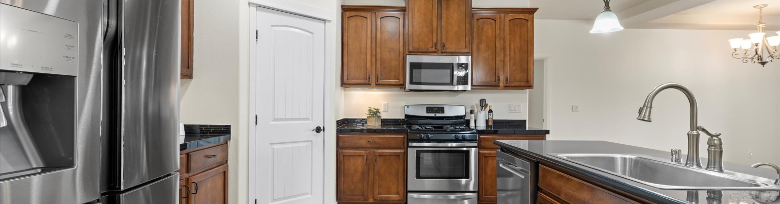 Edison St, Kennewick, Washington 99338, 3 Bedrooms Bedrooms, 0 ,3 BathroomsBathrooms,Houses,For Sale,Edison St,0,288453