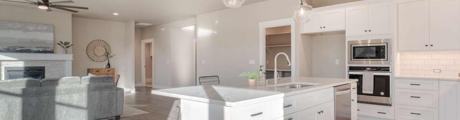 Grant Place, Kennewick, Washington 99336, 4 Bedrooms Bedrooms, 0 ,3 BathroomsBathrooms,Houses,For Sale,Grant Place,0,288463