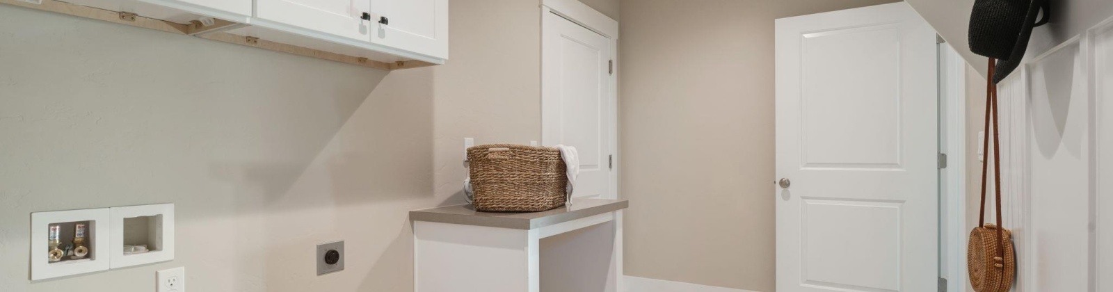 Grant Place, Kennewick, Washington 99336, 4 Bedrooms Bedrooms, 0 ,3 BathroomsBathrooms,Houses,For Sale,Grant Place,0,288463