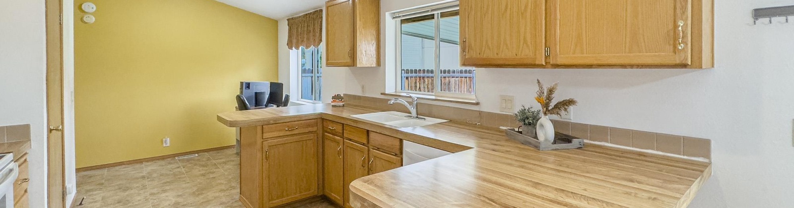 Laurelbrook Ct, Richland, Washington 99352, 3 Bedrooms Bedrooms, 0 ,2 BathroomsBathrooms,Manufactured Homes,For Sale,Laurelbrook Ct,0,288468
