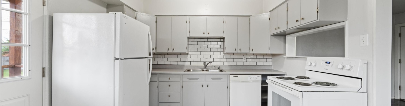 Fruitland, Kennewick, Washington 99337, 3 Bedrooms Bedrooms, 0 ,1 BathroomBathrooms,Houses,For Sale,Fruitland,0,288467