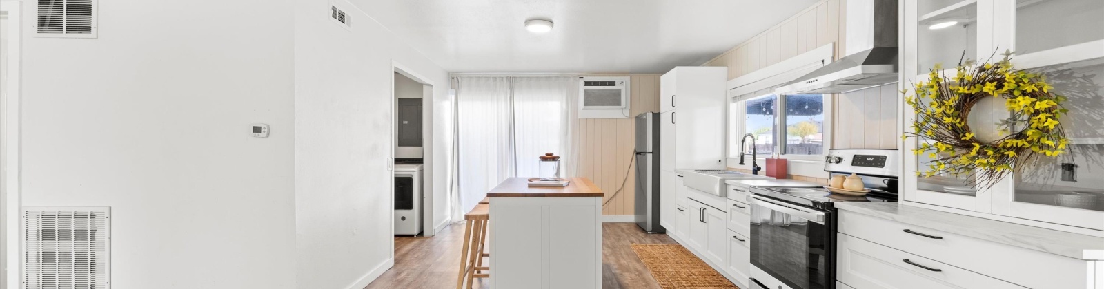 Henry st, Pasco, Washington 99301, 2 Bedrooms Bedrooms, 0 ,1 BathroomBathrooms,Houses,For Sale,Henry st,0,287973