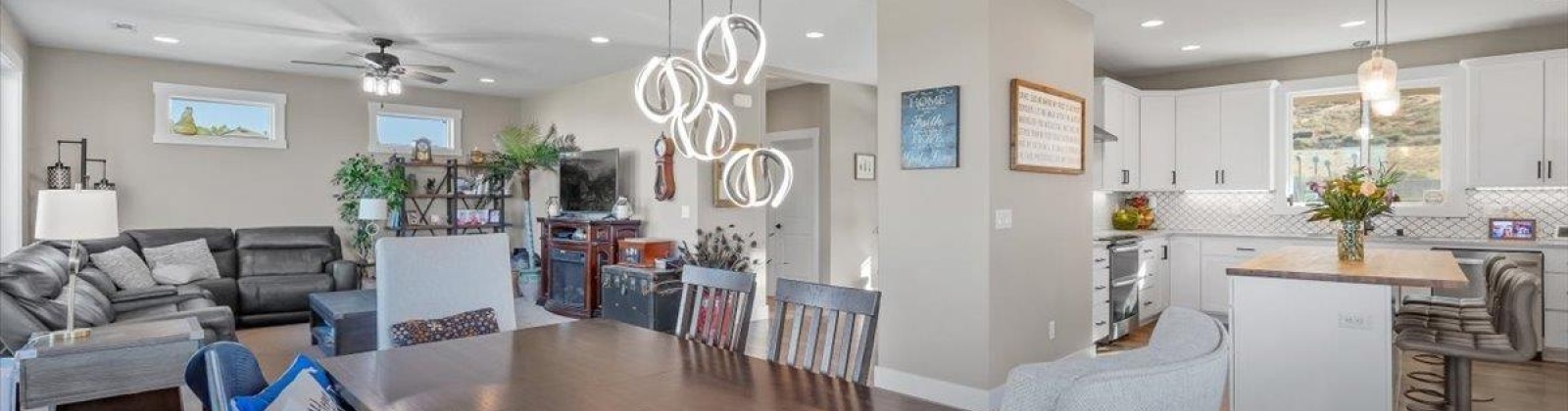 Red Mountain Rd, Benton City, Washington 99320, 4 Bedrooms Bedrooms, 0 ,3 BathroomsBathrooms,Houses,For Sale,Red Mountain Rd,0,288471