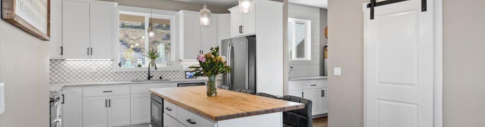 Red Mountain Rd, Benton City, Washington 99320, 4 Bedrooms Bedrooms, 0 ,3 BathroomsBathrooms,Houses,For Sale,Red Mountain Rd,0,288471