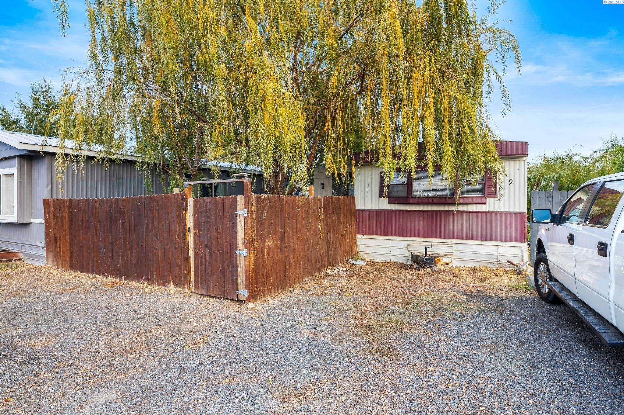 Clearwater Ave, Kennewick, Washington 99336, 2 Bedrooms Bedrooms, 0 ,1 BathroomBathrooms,Manufactured Homes,For Sale,Clearwater Ave,0,288475