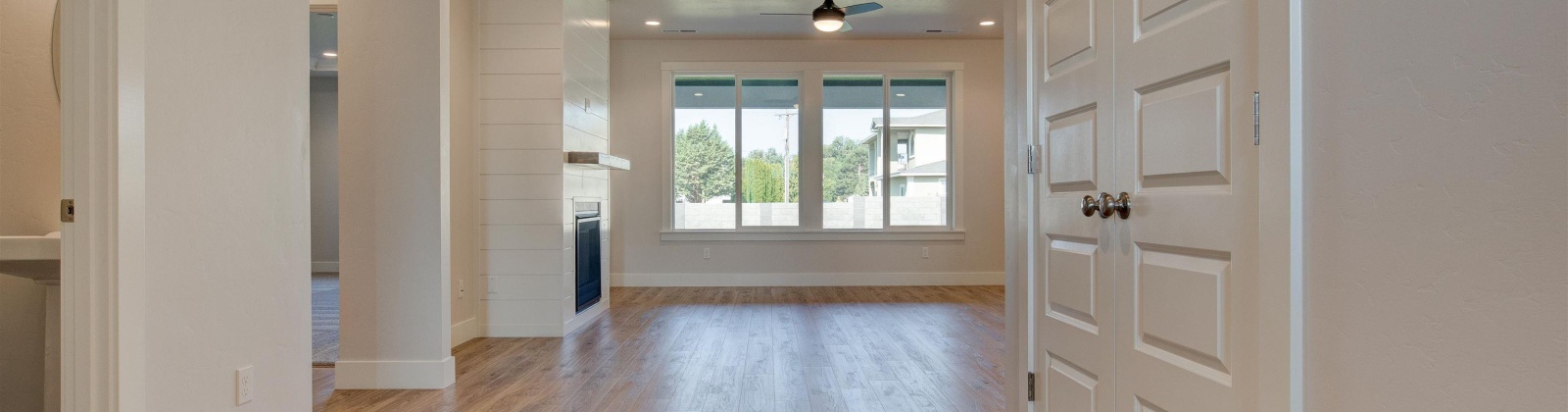 Grant Place, Kennewick, Washington 99336, 4 Bedrooms Bedrooms, 0 ,3 BathroomsBathrooms,Houses,For Sale,Grant Place,0,288478