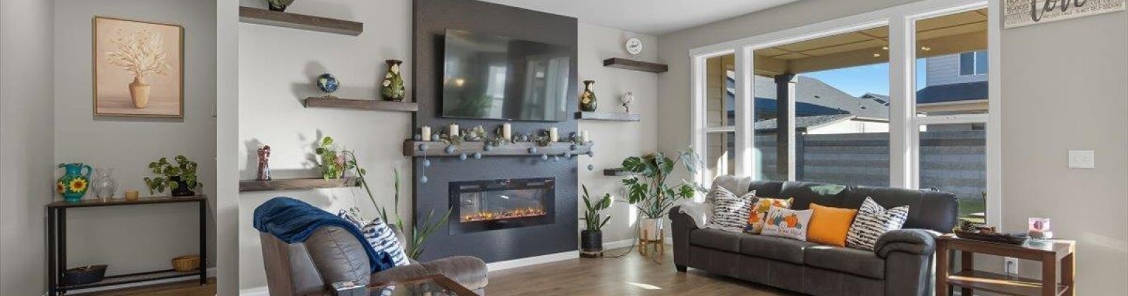 Lennox St, West Richland, Washington 99353, 3 Bedrooms Bedrooms, 0 ,2 BathroomsBathrooms,Houses,For Sale,Lennox St,0,288480