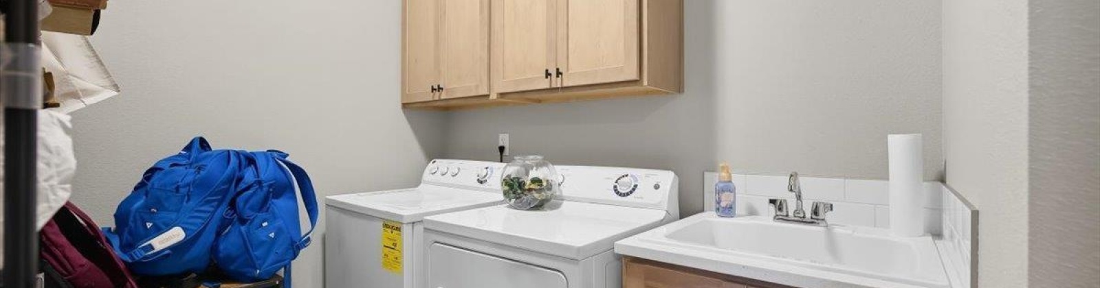 Lennox St, West Richland, Washington 99353, 3 Bedrooms Bedrooms, 0 ,2 BathroomsBathrooms,Houses,For Sale,Lennox St,0,288480