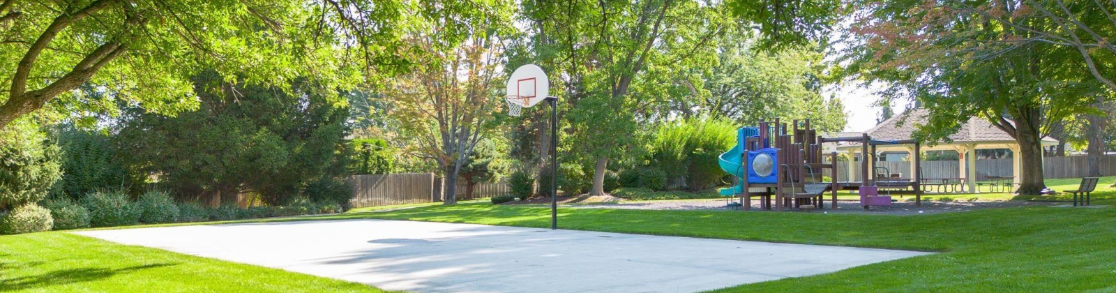 McIntosh Court, Richland, Washington 99352, 4 Bedrooms Bedrooms, 0 ,3 BathroomsBathrooms,Houses,For Sale,McIntosh Court,0,287136