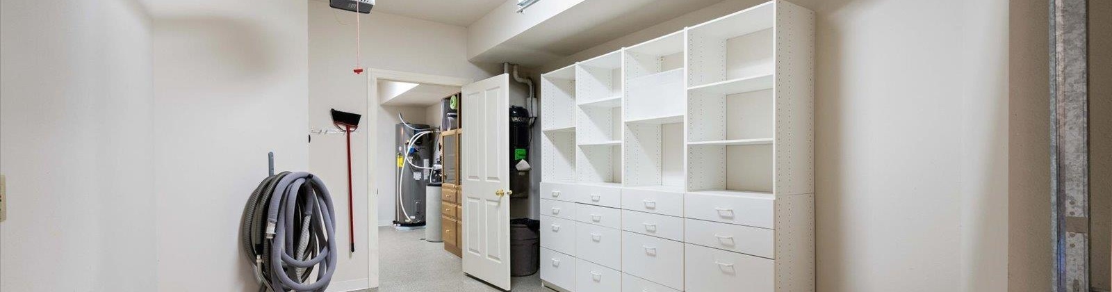 Quarterhorse Way, Richland, Washington 99352, 4 Bedrooms Bedrooms, 0 ,6 BathroomsBathrooms,Houses,For Sale,Quarterhorse Way,0,288486