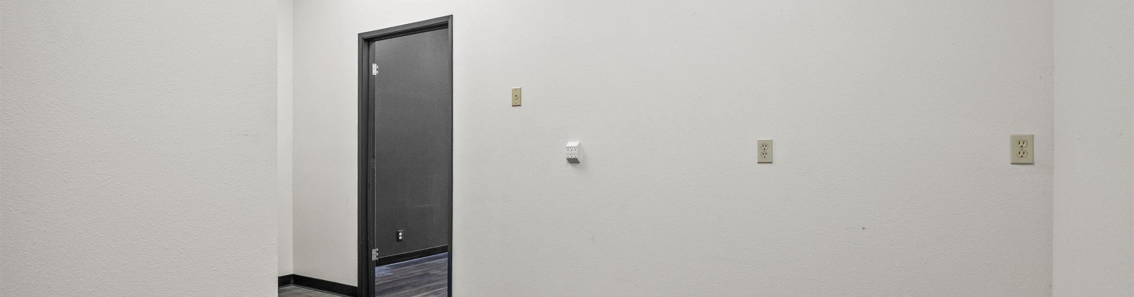 Clearwater Ave - Ste 108, Kennewick, Washington 99336, 0 , 0 ,41 BathroomsBathrooms,Commercial,For Sale,Clearwater Ave - Ste 108,0,288482