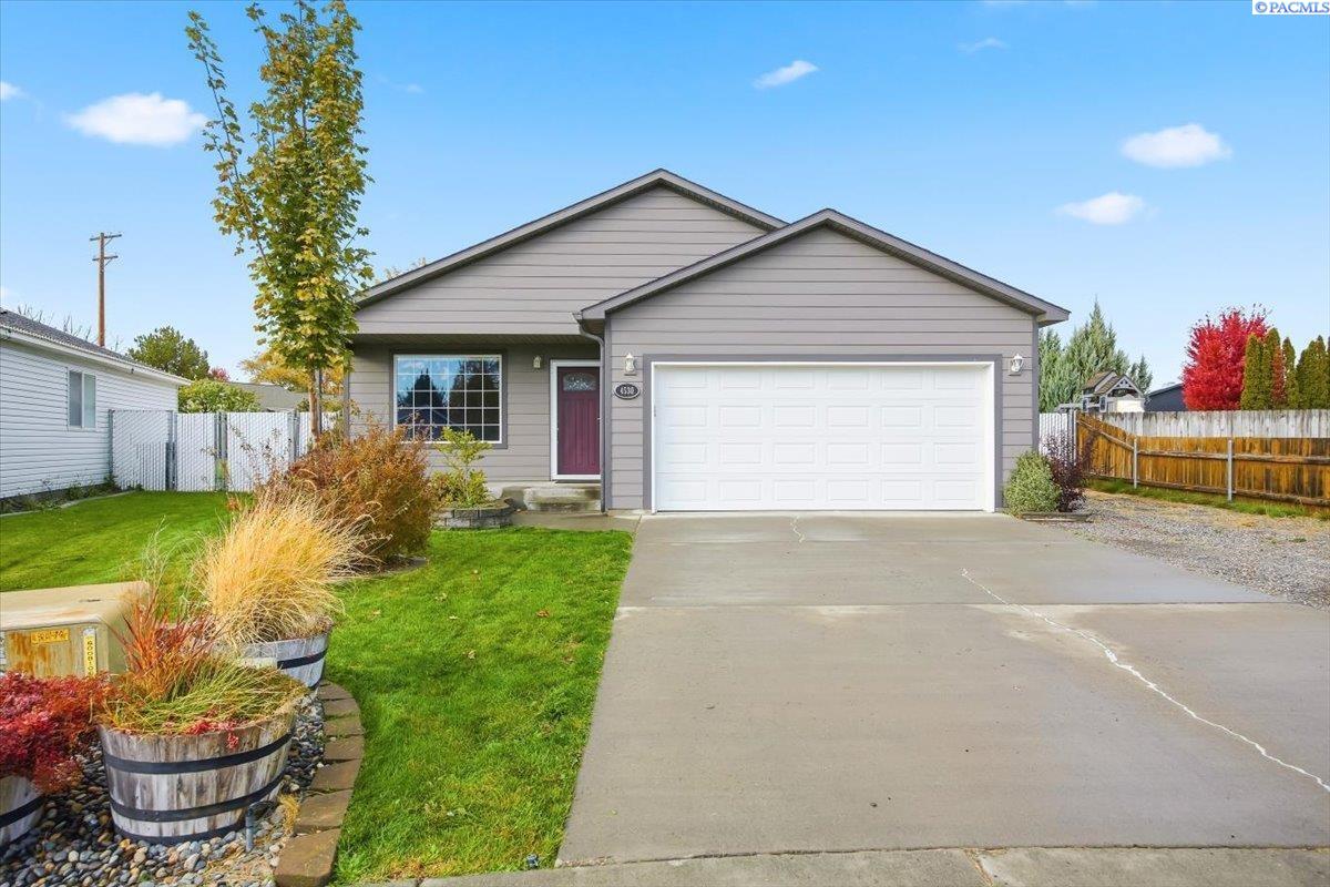 Sunglow Ct, West Richland, Washington 99353, 3 Bedrooms Bedrooms, 0 ,2 BathroomsBathrooms,Houses,For Sale,Sunglow Ct,0,288496 Sunglow Ct, West Richland, Washington 99353, 3 Bedrooms Bedrooms, 0 ,2 BathroomsBathrooms,Houses,For Sale,Sunglow Ct,0,288496