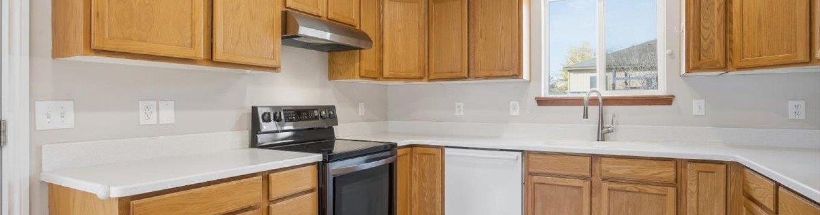 Sunglow Ct, West Richland, Washington 99353, 3 Bedrooms Bedrooms, 0 ,2 BathroomsBathrooms,Houses,For Sale,Sunglow Ct,0,288496