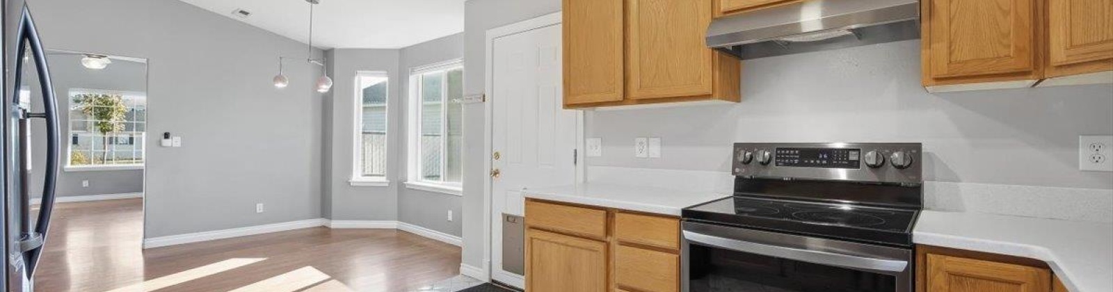 Sunglow Ct, West Richland, Washington 99353, 3 Bedrooms Bedrooms, 0 ,2 BathroomsBathrooms,Houses,For Sale,Sunglow Ct,0,288496