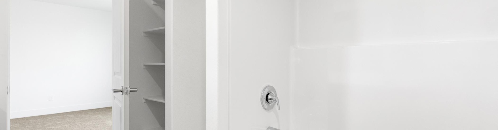 Grapevine Ct, West Richland, Washington 99353, 3 Bedrooms Bedrooms, 0 ,3 BathroomsBathrooms,Condos/townhomes,For Sale,Grapevine Ct,0,288501