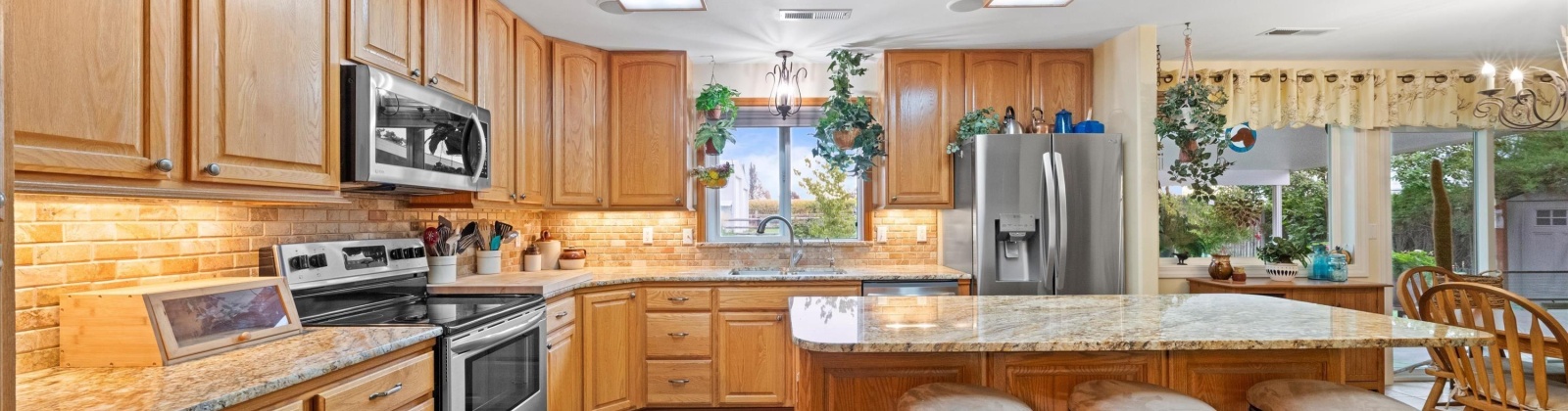 Sunset Dr, Burbank, Washington 99323, 4 Bedrooms Bedrooms, 0 ,2 BathroomsBathrooms,Houses,For Sale,Sunset Dr,0,287510