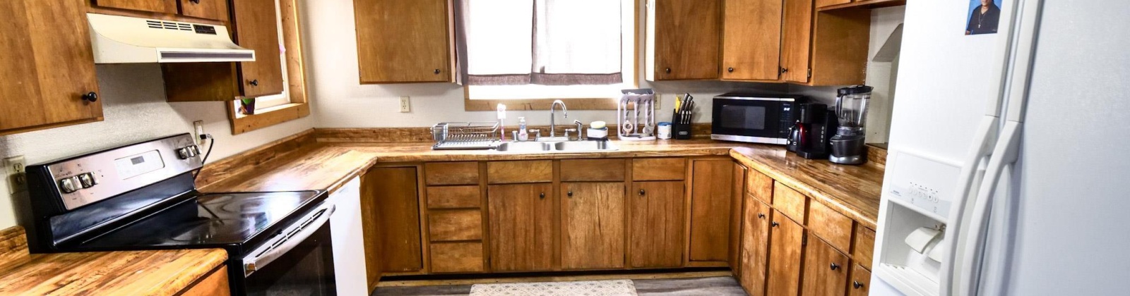 Sunnyside Mabton Rd, Sunnyside, Washington 98944, 4 Bedrooms Bedrooms, 0 ,2 BathroomsBathrooms,Houses,For Sale,Sunnyside Mabton Rd,0,288515