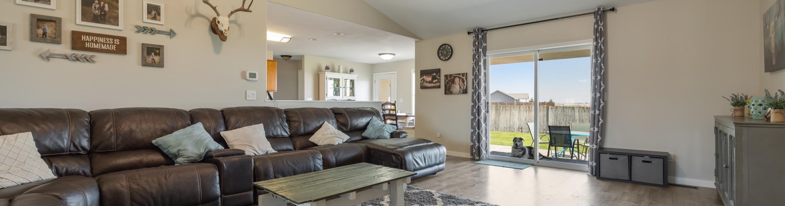 Meadow View Ct, Pasco, Washington 99301, 3 Bedrooms Bedrooms, 0 ,2 BathroomsBathrooms,Houses,For Sale,Meadow View Ct,0,288522