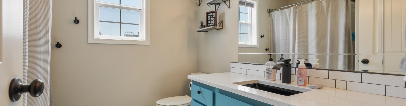 Meadow View Ct, Pasco, Washington 99301, 3 Bedrooms Bedrooms, 0 ,2 BathroomsBathrooms,Houses,For Sale,Meadow View Ct,0,288522