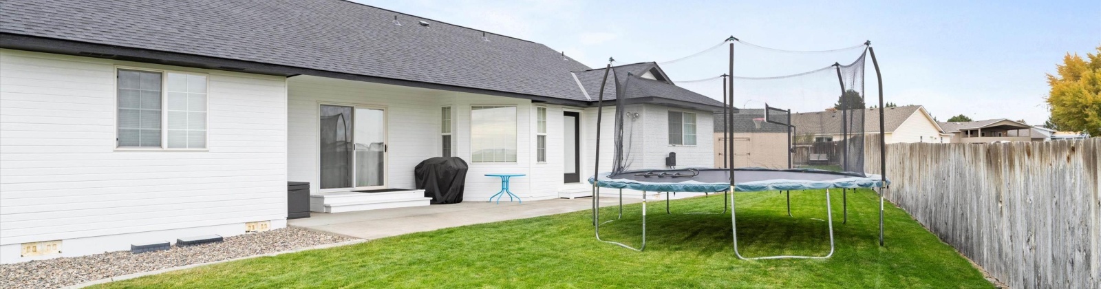 Meadow View Ct, Pasco, Washington 99301, 3 Bedrooms Bedrooms, 0 ,2 BathroomsBathrooms,Houses,For Sale,Meadow View Ct,0,288522