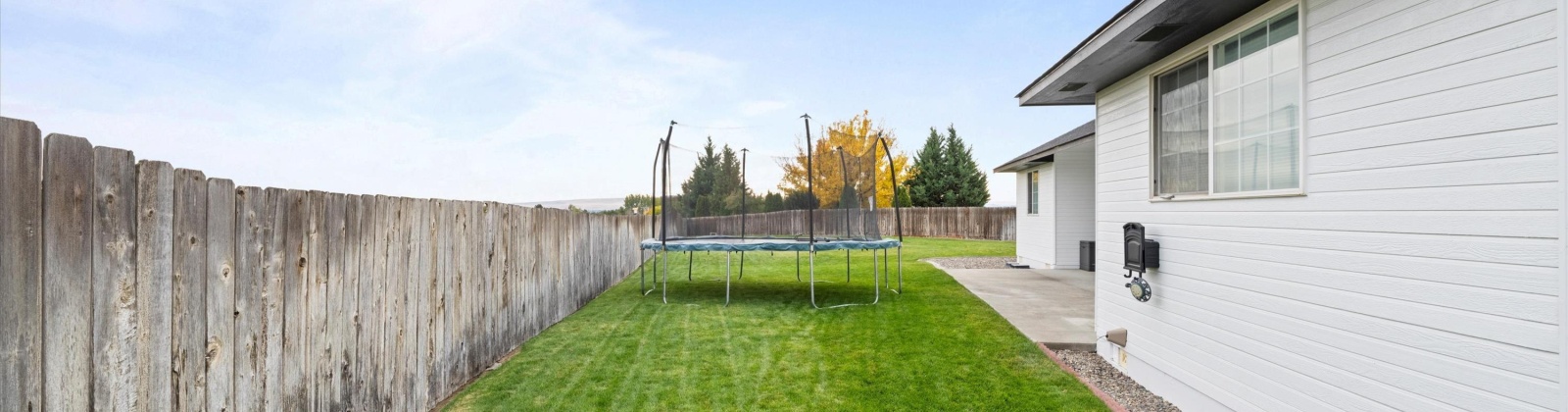 Meadow View Ct, Pasco, Washington 99301, 3 Bedrooms Bedrooms, 0 ,2 BathroomsBathrooms,Houses,For Sale,Meadow View Ct,0,288522