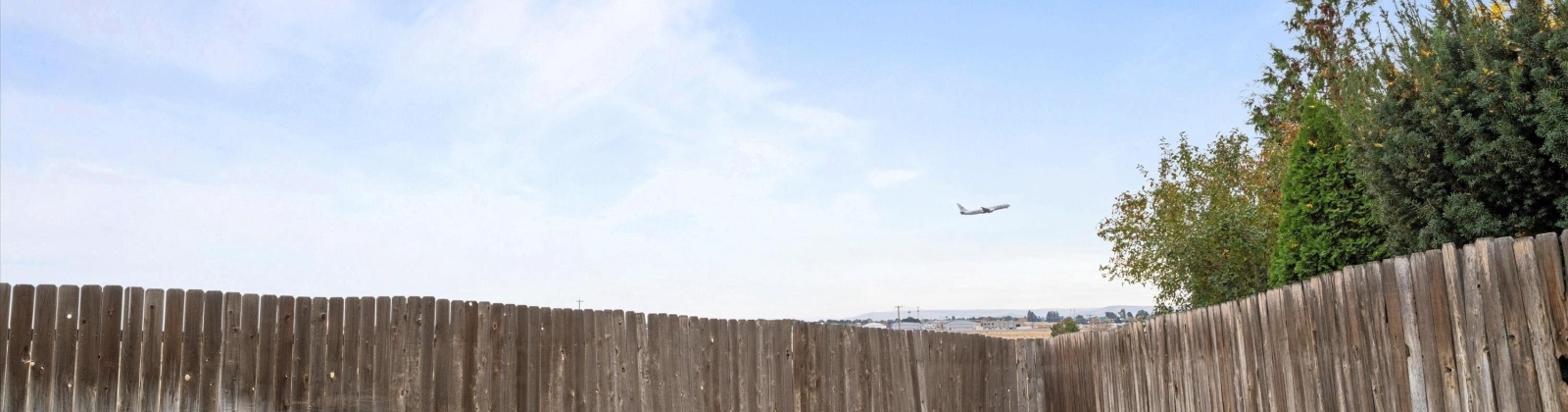 Meadow View Ct, Pasco, Washington 99301, 3 Bedrooms Bedrooms, 0 ,2 BathroomsBathrooms,Houses,For Sale,Meadow View Ct,0,288522