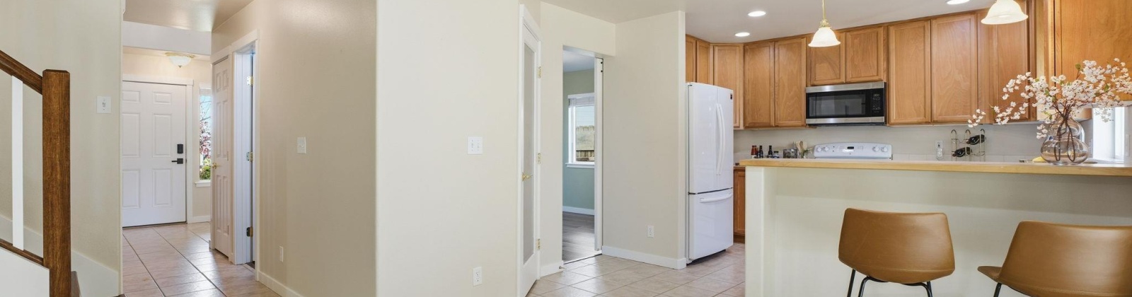 Van Ct, West Richland, Washington 99353, 4 Bedrooms Bedrooms, 0 ,3 BathroomsBathrooms,Houses,For Sale,Van Ct,0,288519