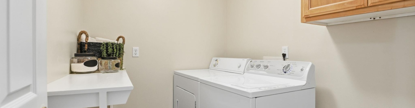 Van Ct, West Richland, Washington 99353, 4 Bedrooms Bedrooms, 0 ,3 BathroomsBathrooms,Houses,For Sale,Van Ct,0,288519