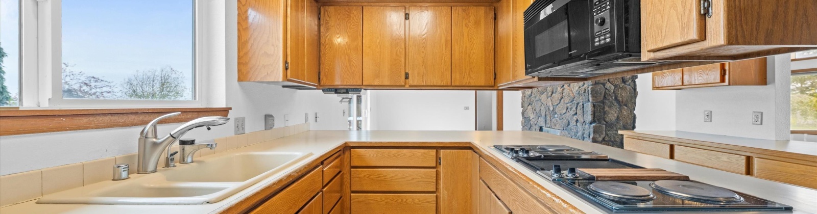 Snake River Dr, Burbank, Washington 99323, 5 Bedrooms Bedrooms, 0 ,4 BathroomsBathrooms,Houses,For Sale,Snake River Dr,0,288558