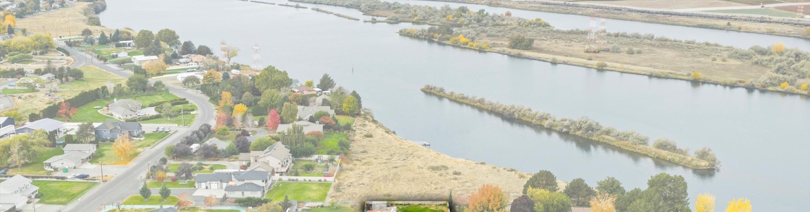 Snake River Dr, Burbank, Washington 99323, 5 Bedrooms Bedrooms, 0 ,4 BathroomsBathrooms,Houses,For Sale,Snake River Dr,0,288558