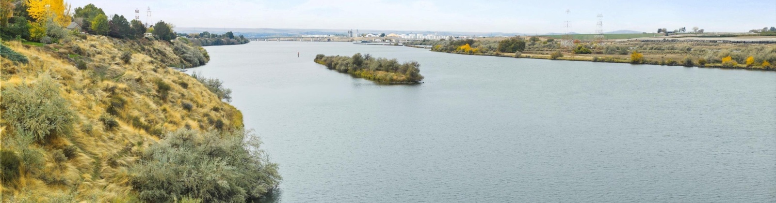 Snake River Dr, Burbank, Washington 99323, 5 Bedrooms Bedrooms, 0 ,4 BathroomsBathrooms,Houses,For Sale,Snake River Dr,0,288558