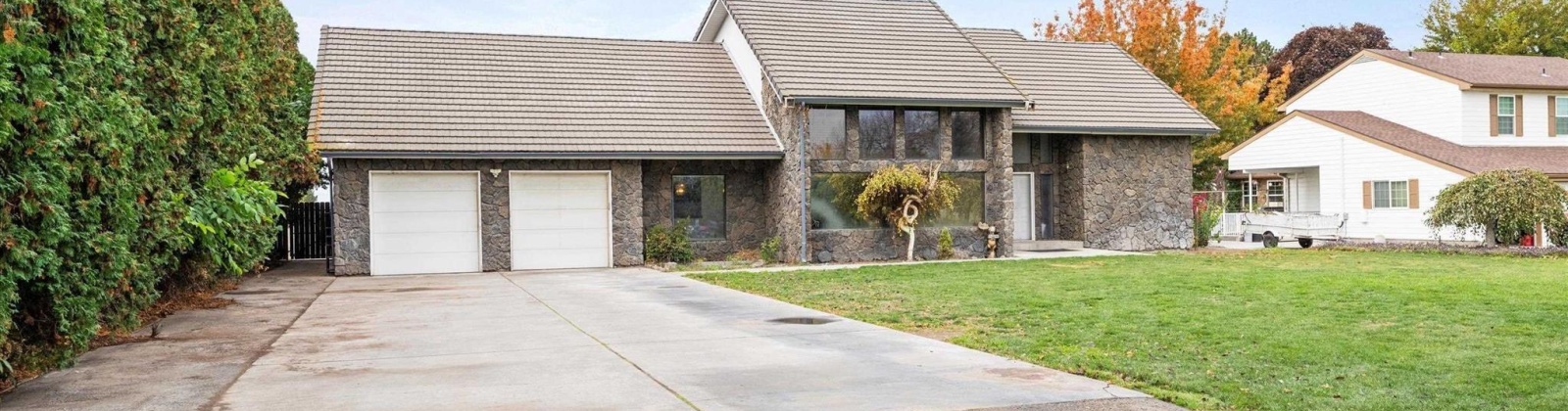 Snake River Dr, Burbank, Washington 99323, 5 Bedrooms Bedrooms, 0 ,4 BathroomsBathrooms,Houses,For Sale,Snake River Dr,0,288558