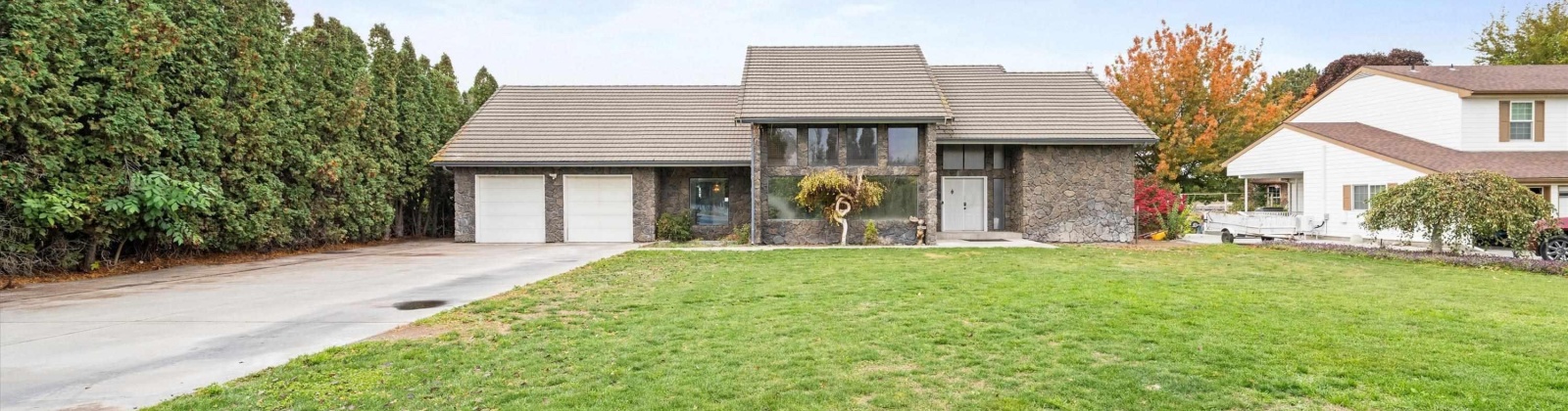 Snake River Dr, Burbank, Washington 99323, 5 Bedrooms Bedrooms, 0 ,4 BathroomsBathrooms,Houses,For Sale,Snake River Dr,0,288558