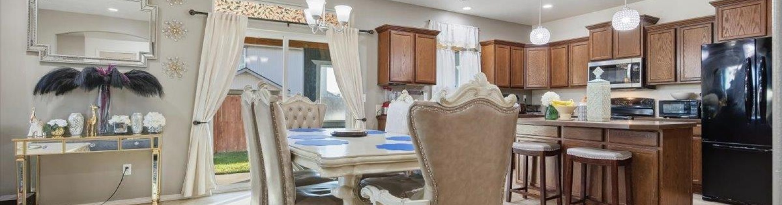 8th Place, Kennewick, Washington 99336, 4 Bedrooms Bedrooms, 0 ,3 BathroomsBathrooms,Houses,For Sale,8th Place,0,288551