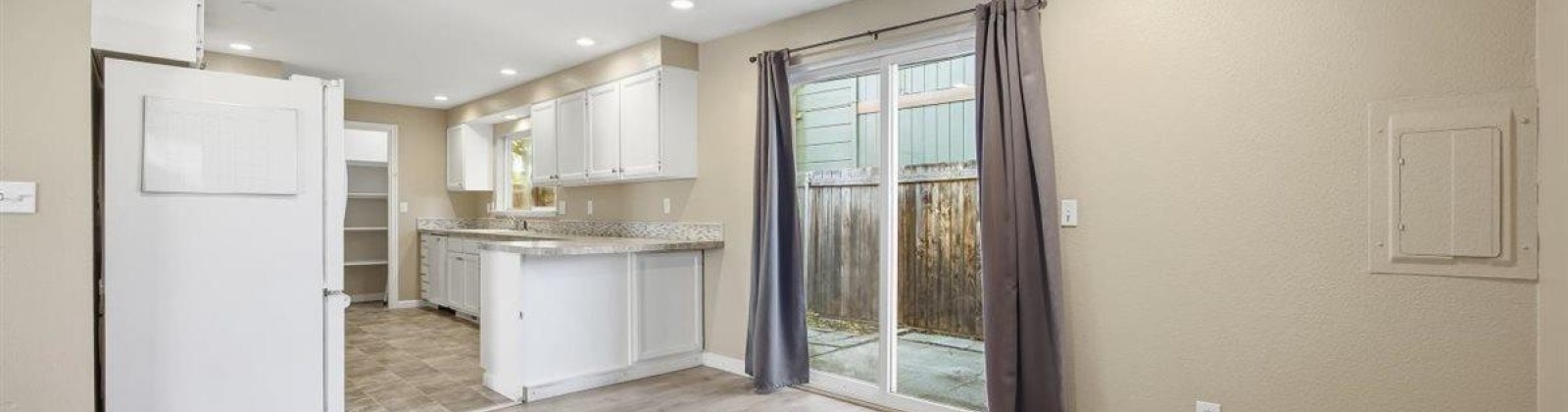 7th Ave, Kennewick, Washington 99336, 3 Bedrooms Bedrooms, 0 ,2 BathroomsBathrooms,Houses,For Sale,7th Ave,0,288547