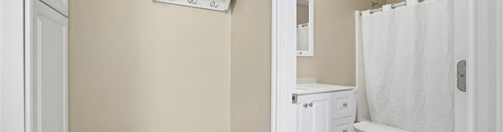 7th Ave, Kennewick, Washington 99336, 3 Bedrooms Bedrooms, 0 ,2 BathroomsBathrooms,Houses,For Sale,7th Ave,0,288547