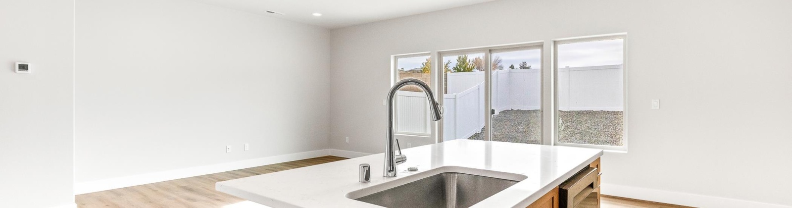 Grapevine Ct, West Richland, Washington 99353, 3 Bedrooms Bedrooms, 0 ,3 BathroomsBathrooms,Condos/townhomes,For Sale,Grapevine Ct,0,288548