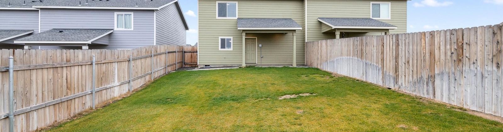 5th St, Connell, Washington 99326, 3 Bedrooms Bedrooms, 0 ,3 BathroomsBathrooms,Condos/townhomes,For Sale,5th St,0,288563