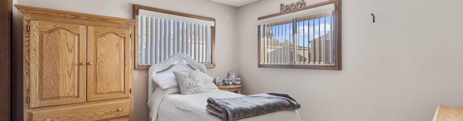 Volland Street, Kennewick, Washington 99336, 3 Bedrooms Bedrooms, 0 ,1 BathroomBathrooms,Houses,For Sale,Volland Street,0,288566