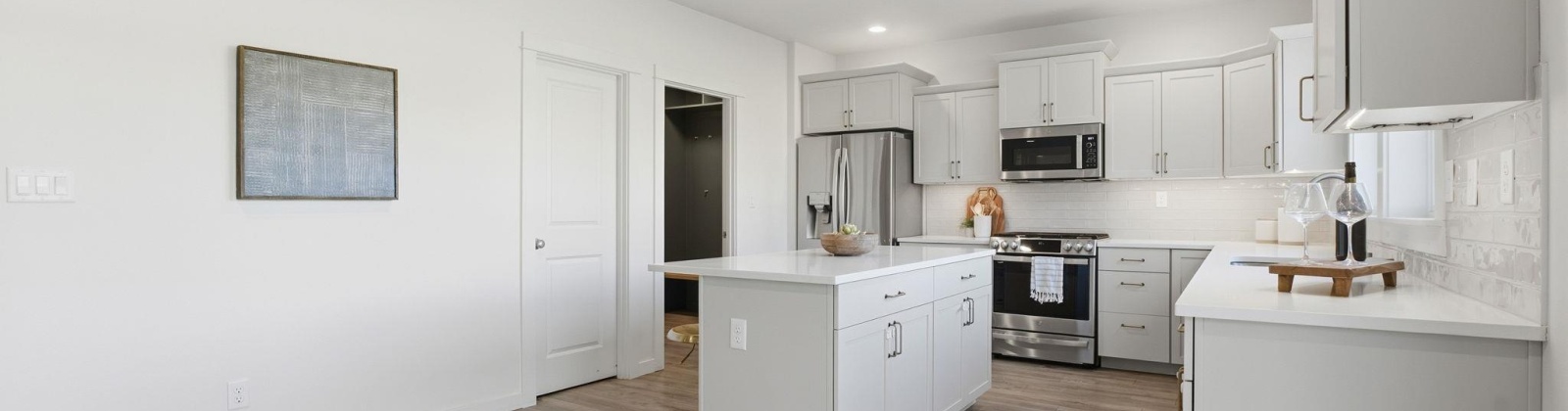 27th Ave, Kennewick, Washington 99338, 5 Bedrooms Bedrooms, 0 ,3 BathroomsBathrooms,Houses,For Sale,27th Ave,0,288561