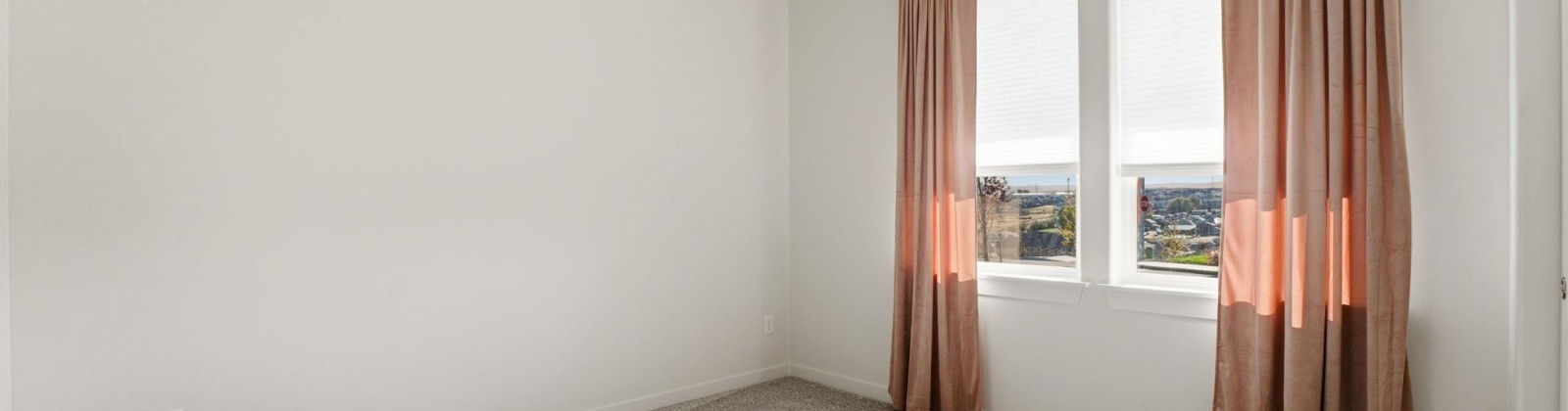 27th Ave, Kennewick, Washington 99338, 5 Bedrooms Bedrooms, 0 ,3 BathroomsBathrooms,Houses,For Sale,27th Ave,0,288561