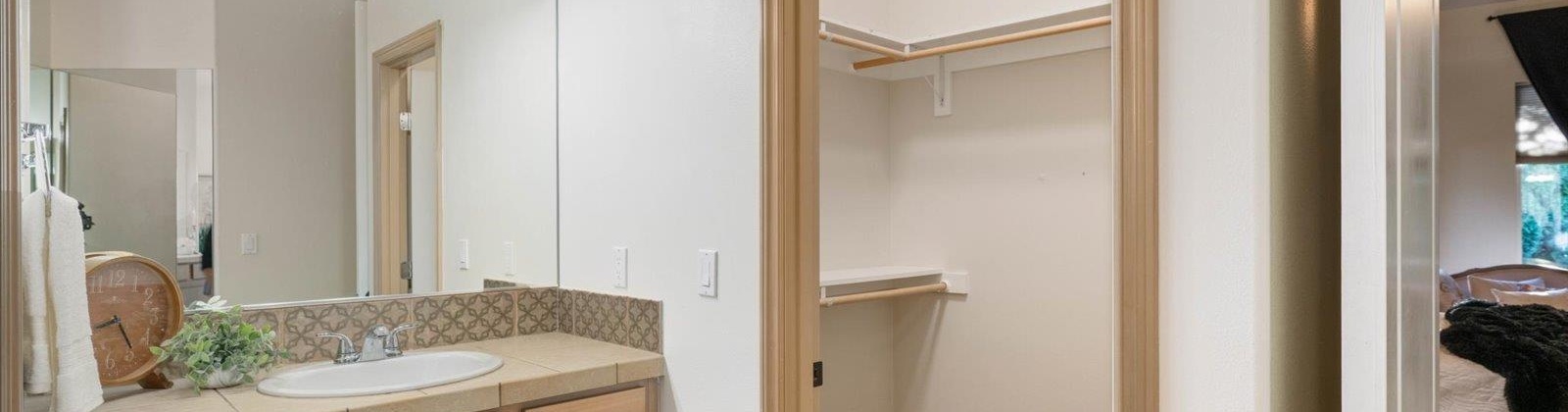 Keller St, Kennewick, Washington 99337, 3 Bedrooms Bedrooms, 0 ,3 BathroomsBathrooms,Houses,For Sale,Keller St,0,288577