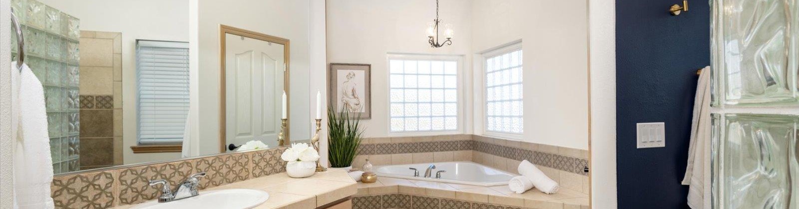 Keller St, Kennewick, Washington 99337, 3 Bedrooms Bedrooms, 0 ,3 BathroomsBathrooms,Houses,For Sale,Keller St,0,288577