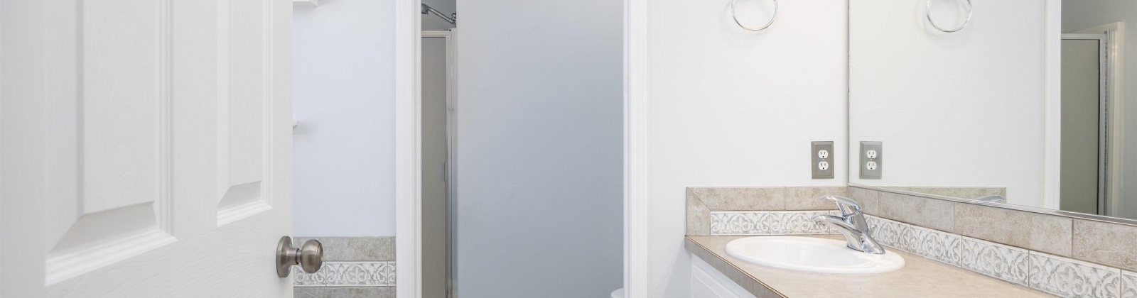 Lyle Street, Kennewick, Washington 99337, 3 Bedrooms Bedrooms, 0 ,2 BathroomsBathrooms,Houses,For Sale,Lyle Street,0,288575