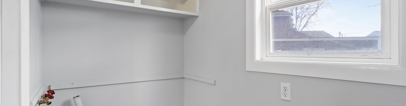 Zillah St, Kennewick, Washington 99336, 2 Bedrooms Bedrooms, 0 ,1 BathroomBathrooms,Houses,For Sale,Zillah St,0,283044