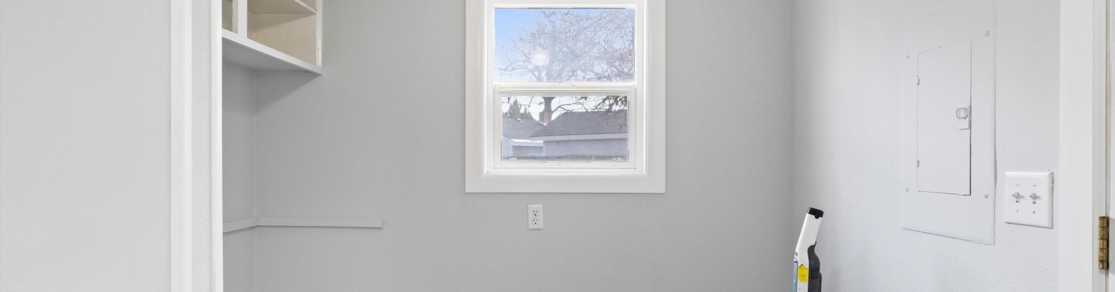 Zillah St, Kennewick, Washington 99336, 2 Bedrooms Bedrooms, 0 ,1 BathroomBathrooms,Houses,For Sale,Zillah St,0,283044